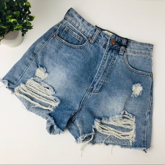Cotton On Pants - NWT Distressed high waisted denim jean shorts